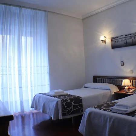 Hostal Esmeralda-2